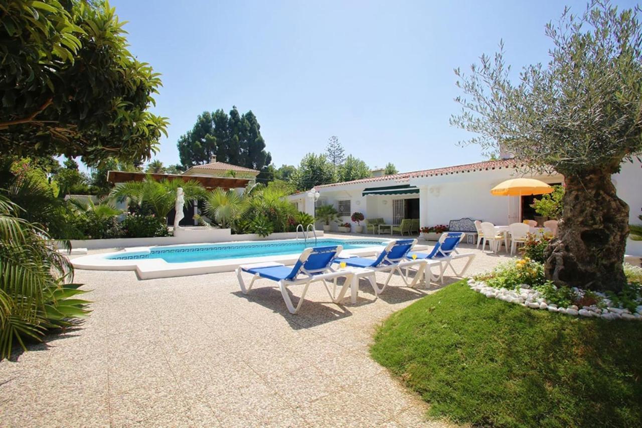 Exclusive Villa Las Palmeras Puerto Banus With Heated Private Swimming Pool, Marbella, Spain Dış mekan fotoğraf