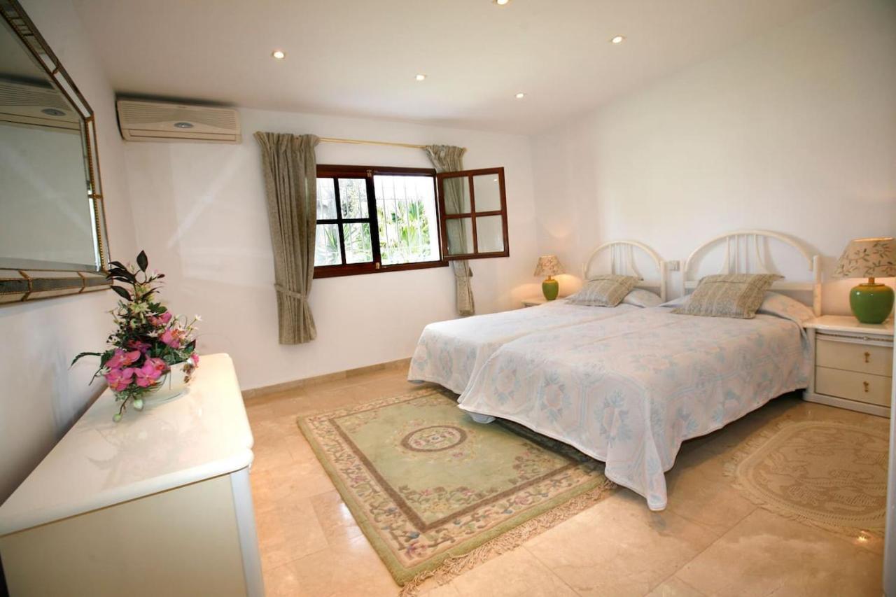 Exclusive Villa Las Palmeras Puerto Banus With Heated Private Swimming Pool, Marbella, Spain Dış mekan fotoğraf